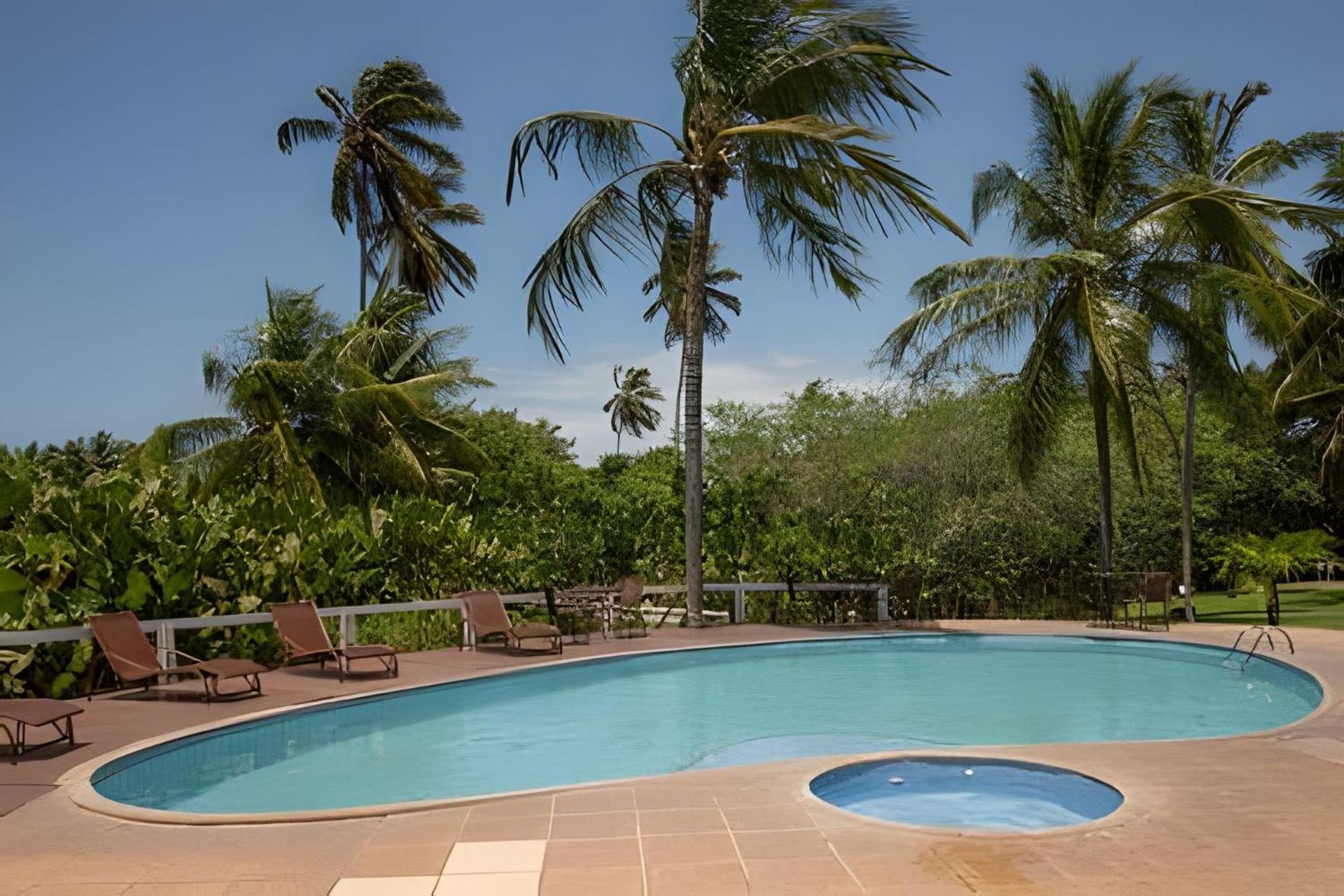 Em Frente A Praia De Taperapuan; Piscina; 1 Quarto; Wifi 300 Mbs; Estacionamento Gratuito 1 Veiculo Porto Seguro Exteriér fotografie